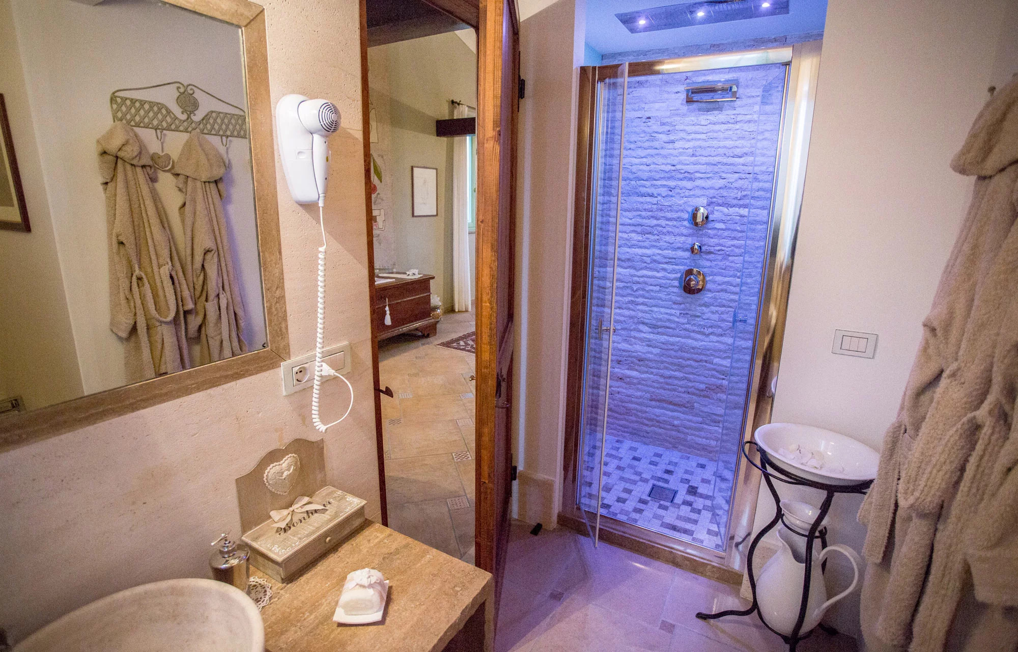 media.Slide-Suite-Sogno2Antico-Casale-Cesenatico